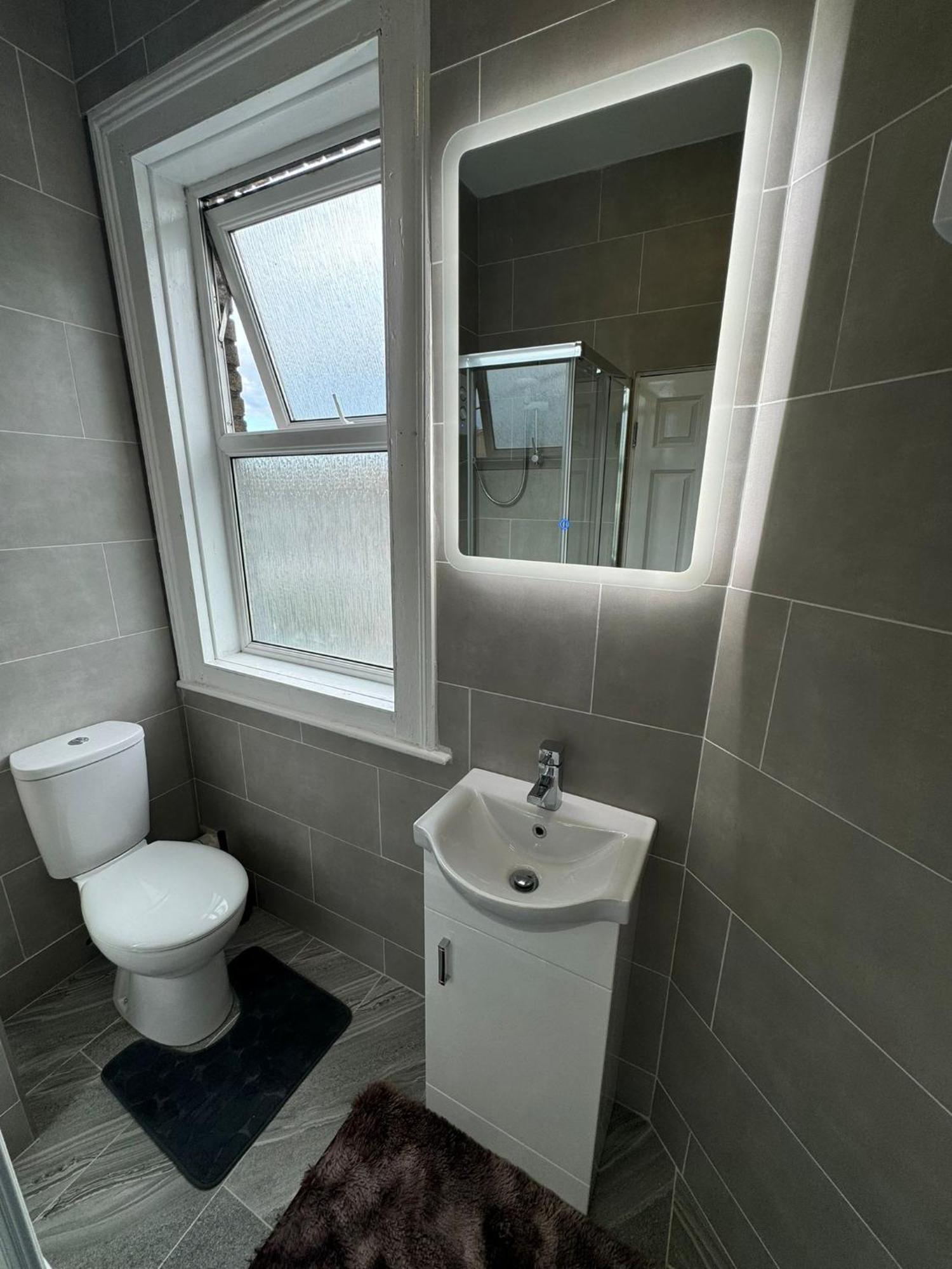 Superb Triple Room Near Croke Park - 2 Guest house