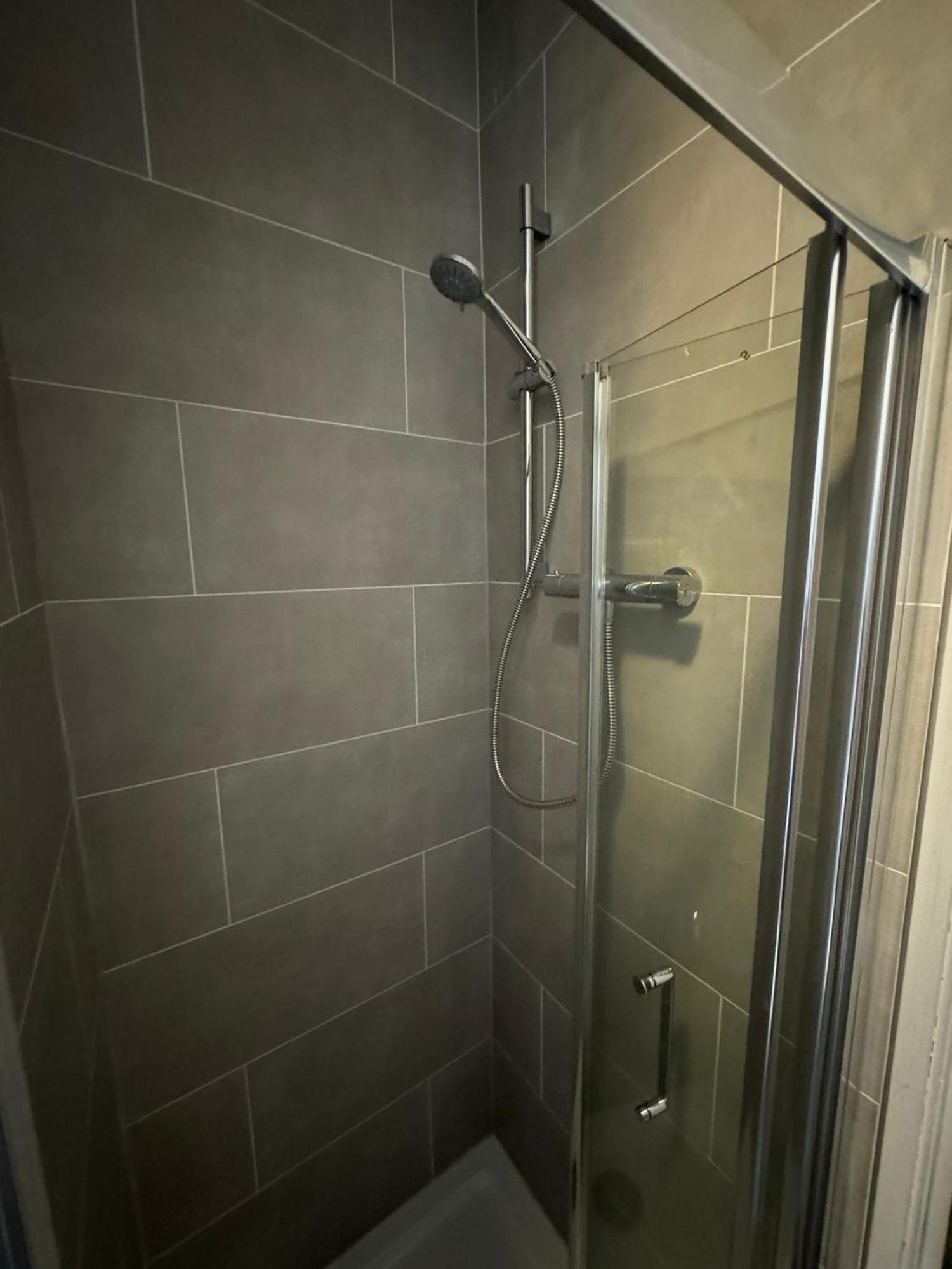 Superb Triple Room Near Croke Park - 2 Guest house
