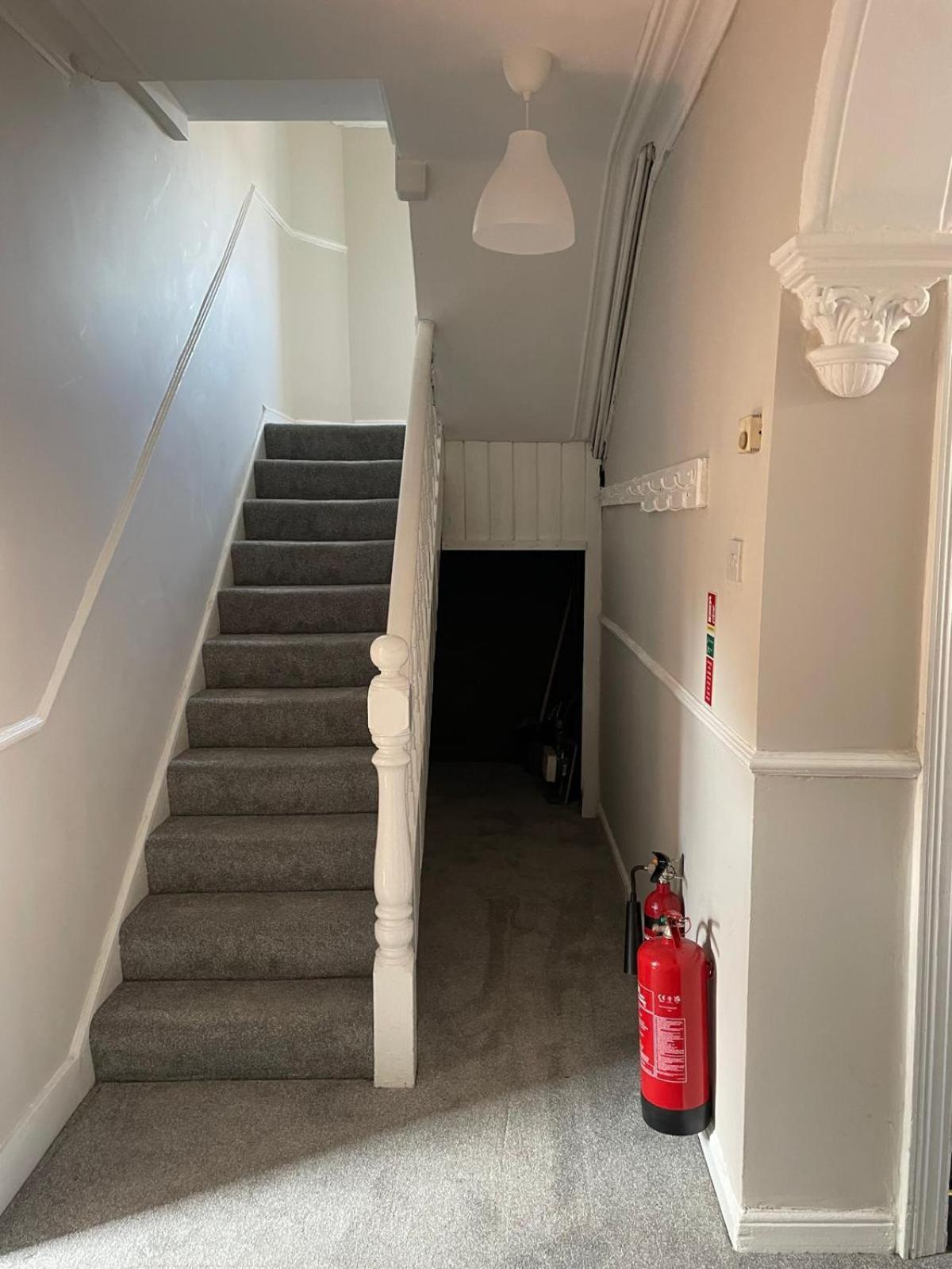 Superb Triple Room Near Croke Park - 2 Guest house *