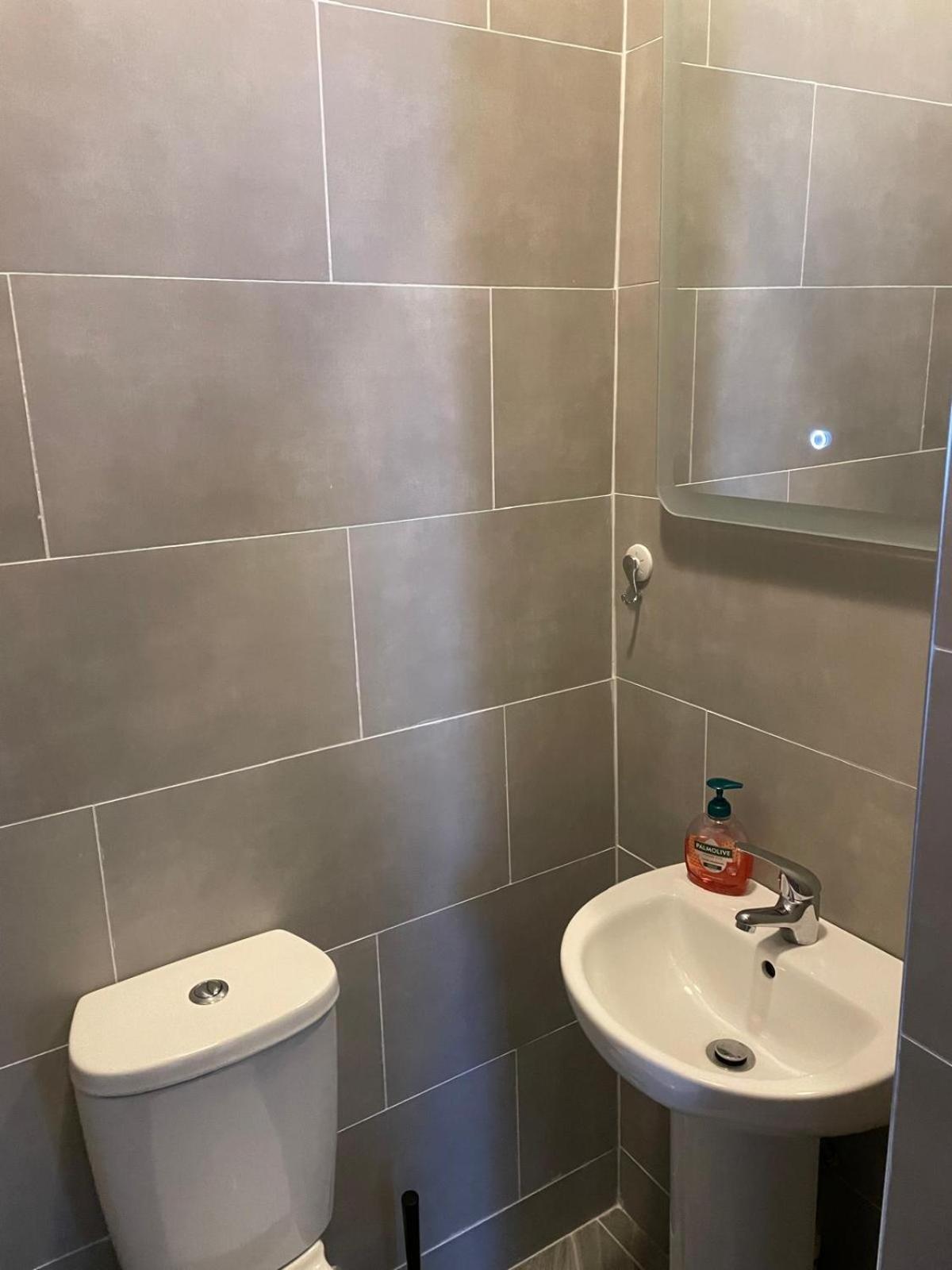 Superb Triple Room Near Croke Park - 2 Guest house