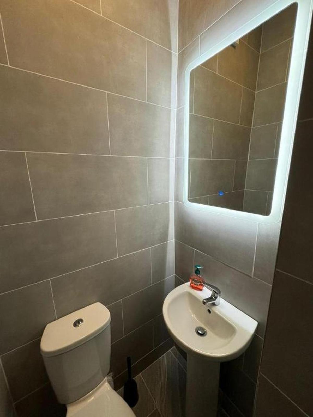Superb Triple Room Near Croke Park - 2 Guest house
